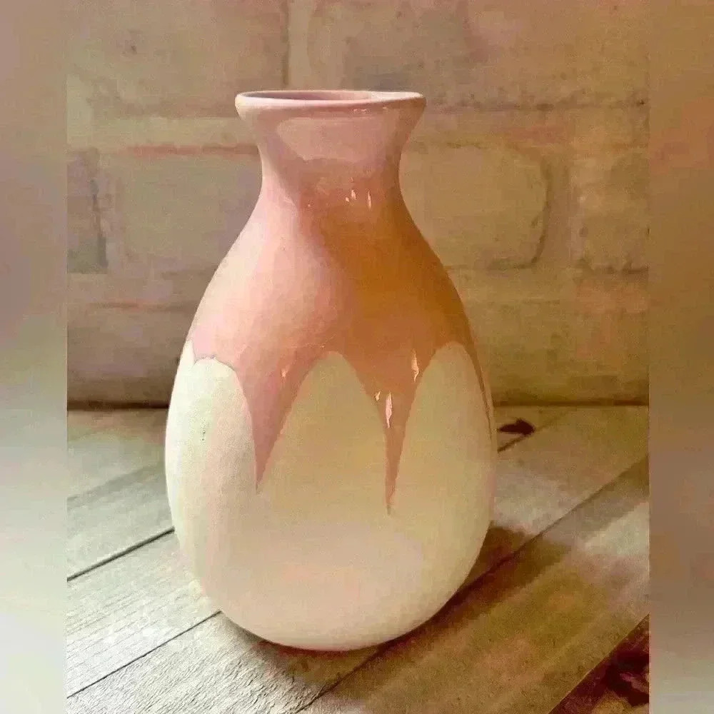 Isaac Mizrahi XO Siena Pink & White Ceramic Vase – Small Home Decor Accent Piece
